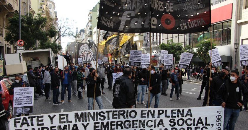 Tras cuatro día de acampe, FATE confirmó que pagará el 100% de los salarios
