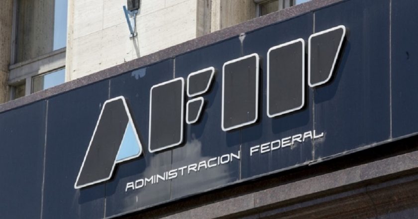 Tras los abusos de las grandes empresas, AFIP establece mecanismo para que empleadores devuelvan el Salario Complementario