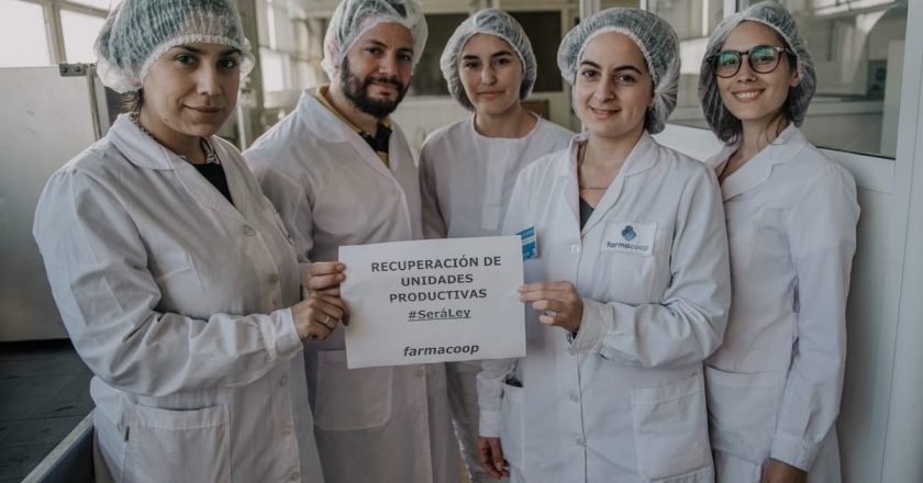 Farmacoop, el primer laboratorio recuperado del mundo, producirá test rápidos y baratos para detectar Covid19