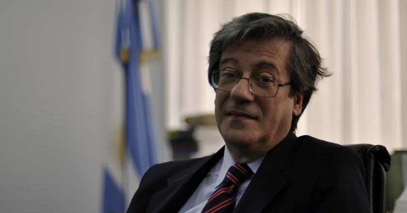 Preocupación por el pasado macrista del escriba del estatuto para regular el trabajo en aplicaciones móviles