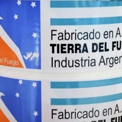 La importación de celulares pone en riesgo más de 2.000 empleos en Tierra del Fuego: «Nos dicen desde Buenos Aires que esto es para bajar precios. Ese argumento ya lo escuchamos y fracasó»