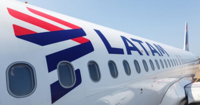 Luego de que Trabajo la intime a pagar los salarios, los aeronáuticos temen que LATAM se lleve los aviones del país