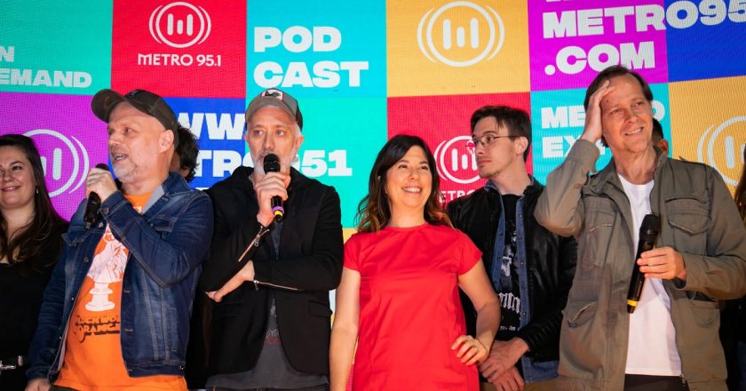 Radio Metro le recortó un 20% el salario a sus empleados y quiere pagar el aguinaldo en 6 cuotas