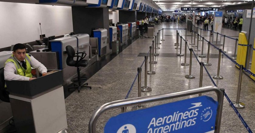 Habrá una reunión clave entre Aerolíneas Argentinas y Aeronavegantes por las suspensiones en la empresa