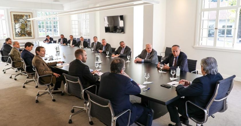 La UIA distiende su estrategia y ahora dice que los grandes grupos industriales no plantean cierres de empresas