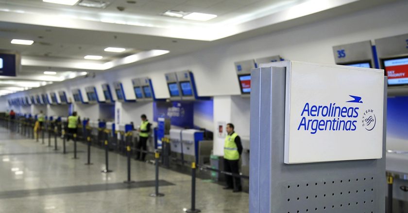Tripulantes torcieron la posición inicial de la empresa y no tendrán quitas salariales a Aerolíneas Argentinas