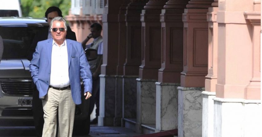 Barrionuevo, Moyano y la interna de Comercio, entre los objetivos del espionaje macrista