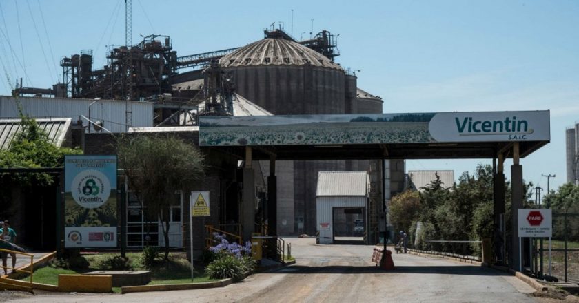 Hablaron los trabajadores de Vicentin: «La decisión de intervenir es muy buena y paró la incertidumbre sobre las fuentes laborales»