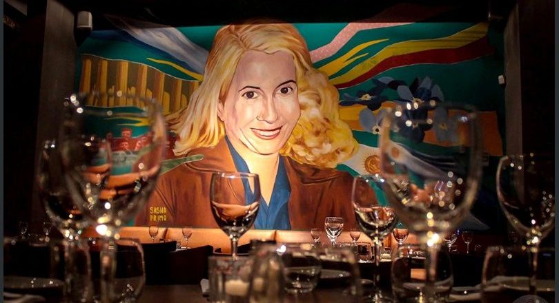 Del Perón-Perón al Santa Evita: otro escándalo en restaurantes que usan la cultura peronista