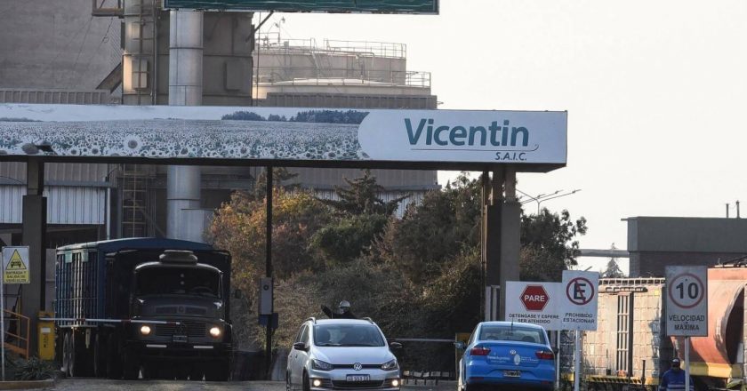 Empleados de Vicentin contra el intendente: «Cuando cerraron dos procesos y sus vecinos se quedaron sin trabajo, nunca se solidarizó»