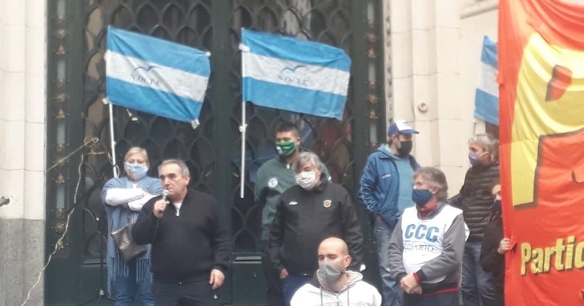 Schmid encabezó en Rosario una movilización en apoyó a la expropiación de Vicentín