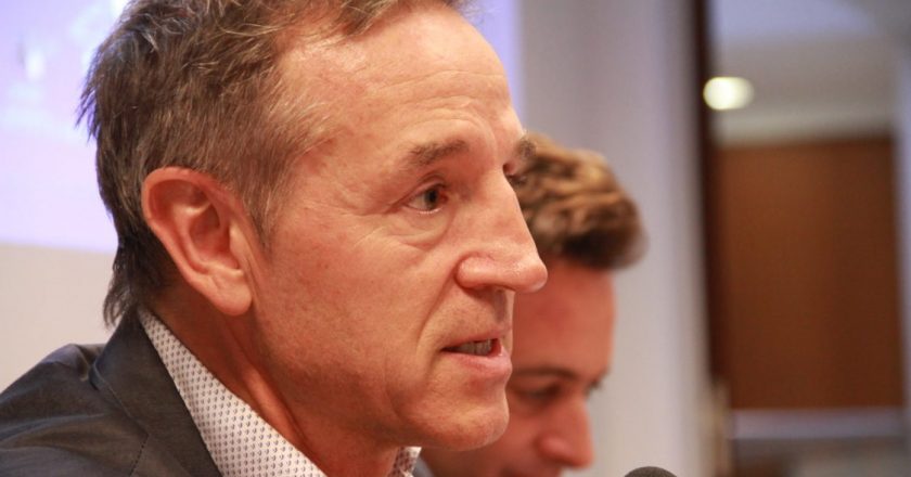 «La CGT entiende a las actividades tienen que fraccionar el aguinaldo para privilegiar los puestos de trabajo»