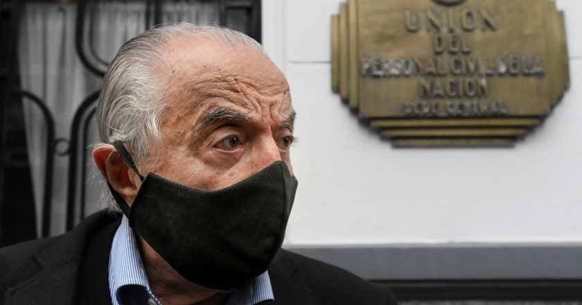 Cavalieri advirtió «la grave situación de las obras sociales» y puso en duda la continuidad de las coberturas