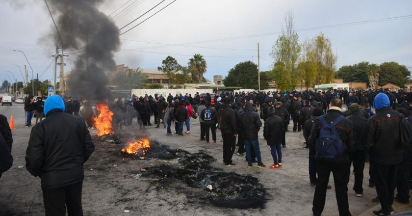 Por deudas salariales y con el interior en ebullición, la UTA lanza un paro nacional que no impacta en el AMBA
