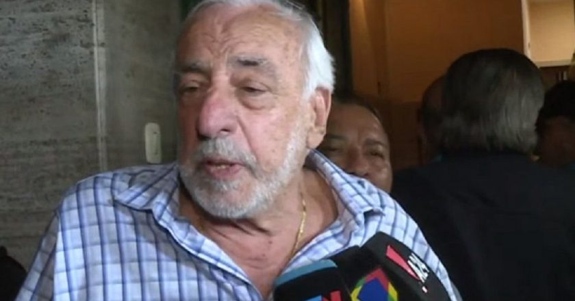 «Hasta que no paguen, los choferes no van a salir a trabajar».