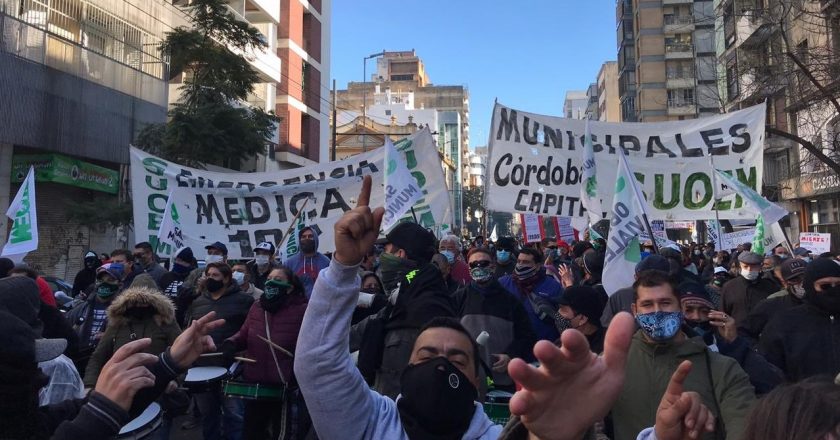 Llaryola encara un fuerte ajuste y despide 120 municipales en plena pandemia