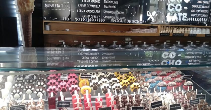 El dueño se negó a cerrar y se contagiaron todos los empleados de una heladería platense