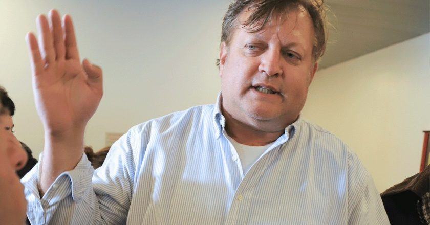 «LAN se está yendo, tirándole 1.700 familias por la cabeza al Gobierno»