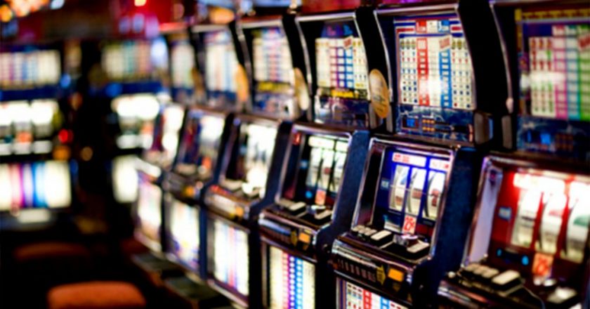 Piden una compensación para trabajadores de casinos nacionales que hace 4 meses perdieron la mitad de sus ingresos