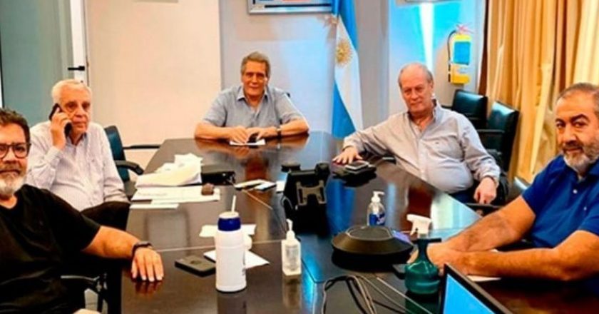 La CGT consiguió su mesa de diálogo y se reunió con Kulfas, Moroni e Ibarra