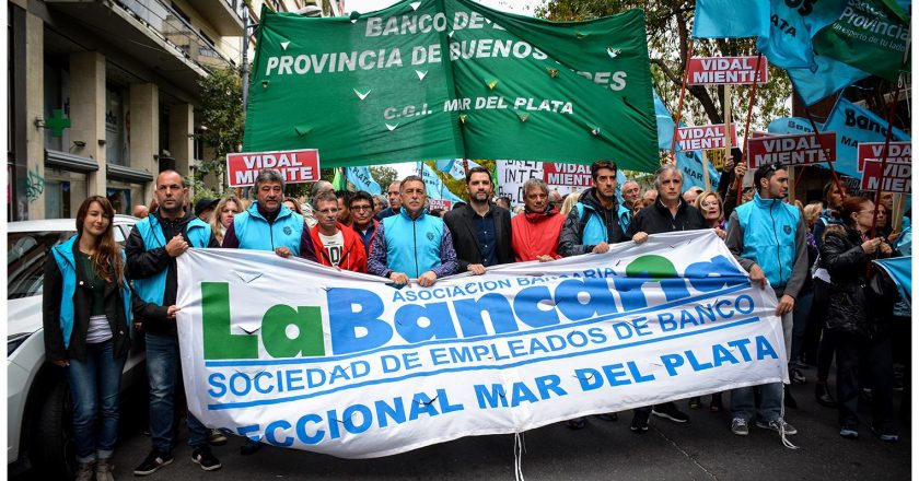 La Bancaria anunció que marchará el miércoles y abre la puerta para que se sume toda la Corriente Federal