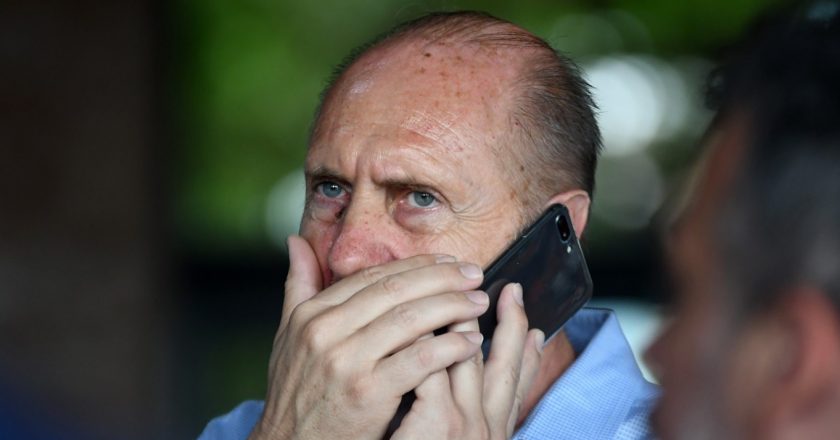 Se espesa la relación de Perotti con los gremios y los docentes paran 96 horas por aumento salarial «en blanco»