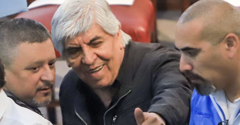 Moyano crece y se queda con la representación de los transportistas de residuos industriales, patológicos y no industriales