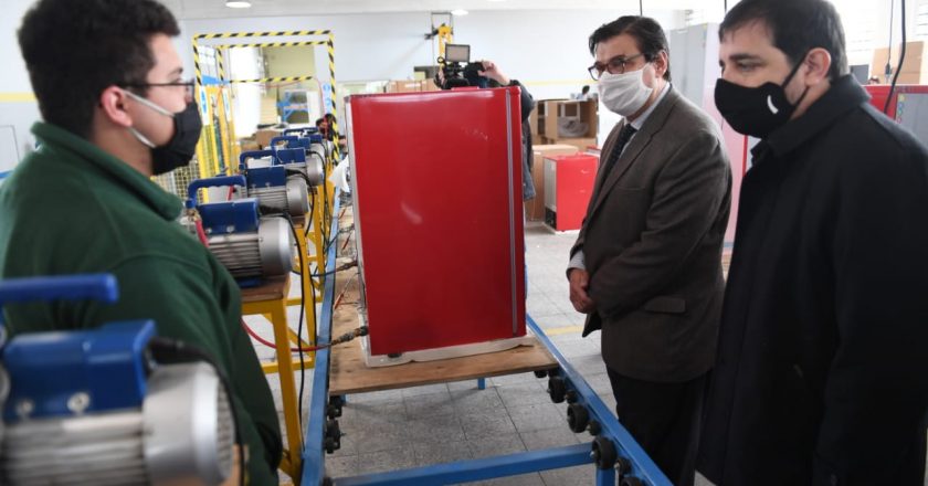 Moroni visitó industrias bonaerenses en clave de reactivación económica