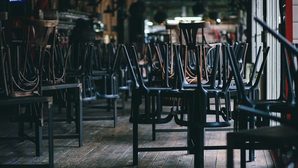 «No más sillas al revés», la campaña de los gastronómicos para volver a la actividad