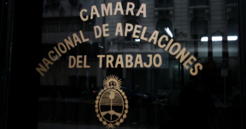 La justicia ordenó reincorporar a una enfermera por tener «acreditada actividad sindical» a pesar de no ser delegada