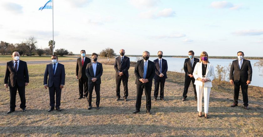 Schmid satisfecho con el Consejo de la Hidrovía, dijo que más calado reducirá costos