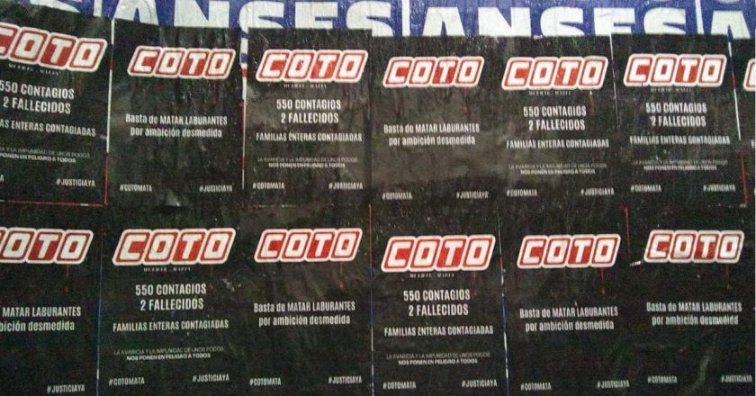 Afichada en COTO y en Comercio: «Basta de matar laburantes»