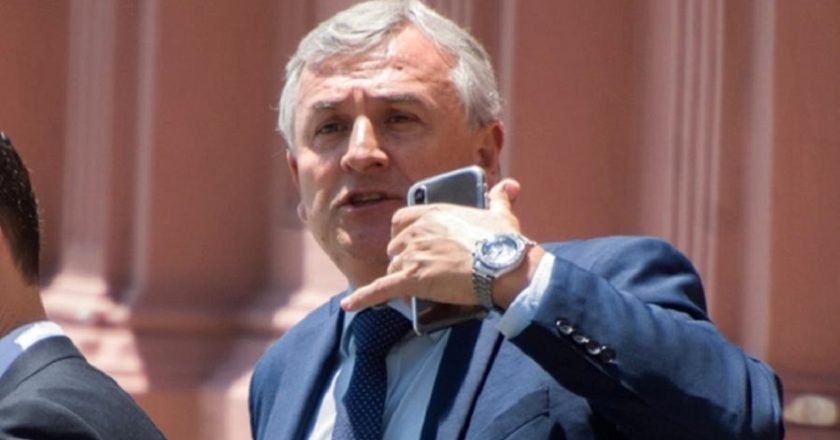 #Disparate Morales dispuso multas de hasta $ 1 millón y pena de arresto para el personal de salud que no acepte las nuevas tareas