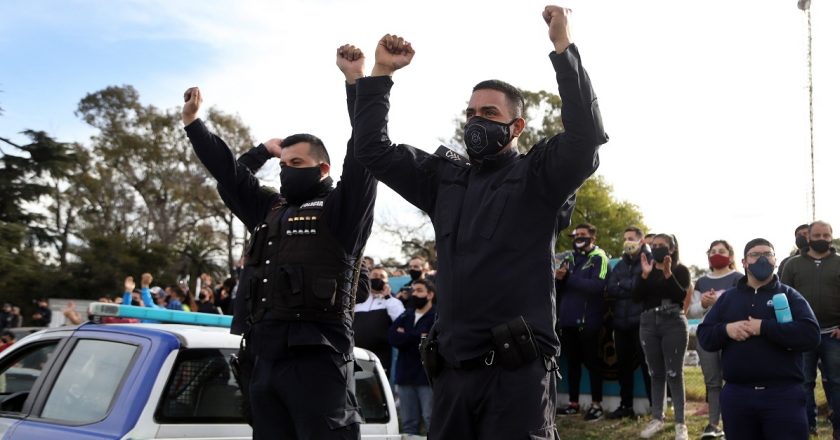 «Estos mismos policías se comieron un 30% de caída de salario durante el gobierno de Vidal y nunca abrieron la boca»
