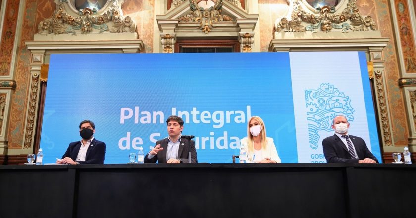 Todo el arco de gremios del sector público bonaerense condenó el levantamiento policial y pidió paritarias