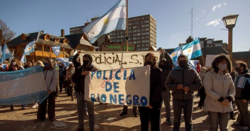 También Río Negro anunció un aumento para apagar un levantamiento policial