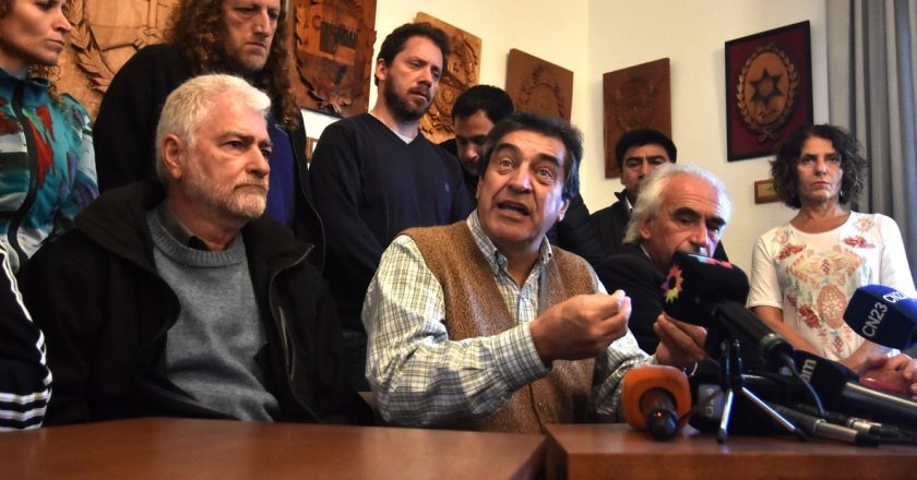 Se retoman las paritarias de estatales y los gremios quieren recuperar el 36% que perdieron