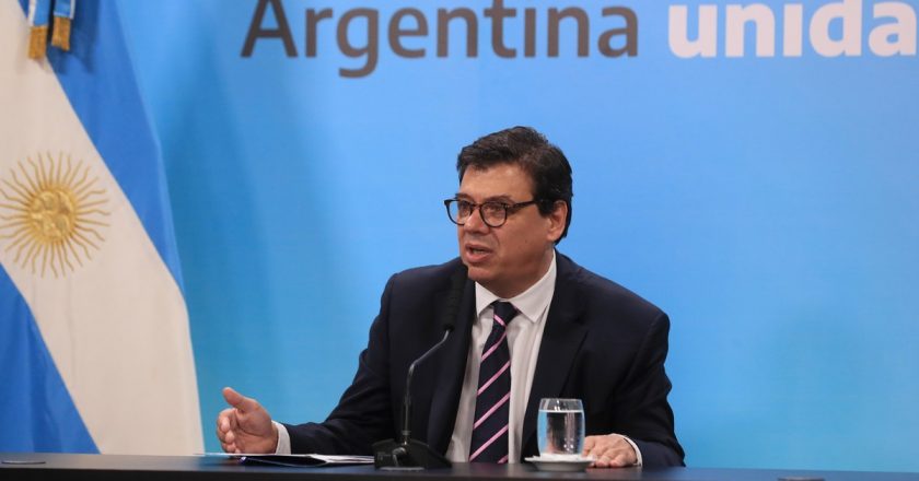 Trabajo convocó a sindicalistas y empresarios para determinar el nuevo valor del salario mínimo