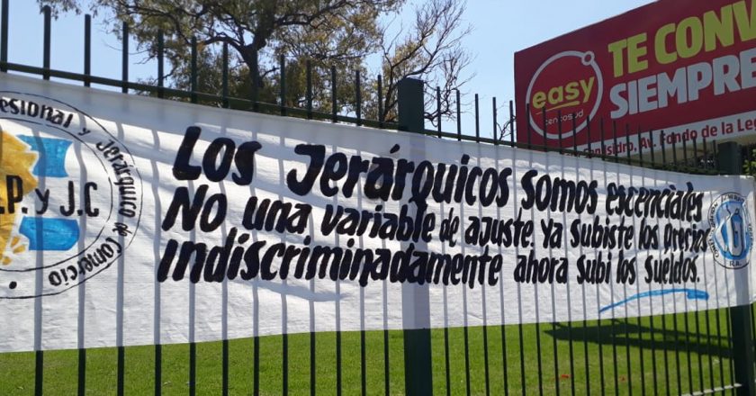 Cerrada la paritaria de Comercio, ahora son los jerárquicos los que llevan su conflicto salarial a las sucursales
