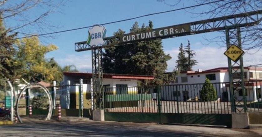 Trabajadores de curtiembre riojana preocupados por 800 fuentes laborales