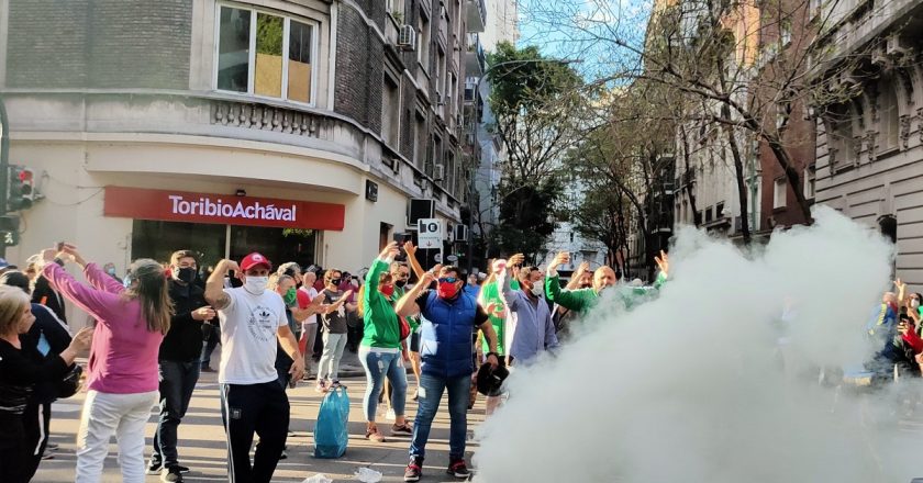 Luego de que Clarín publicara el domicilio, ATE Capital movilizó para defender a CFK