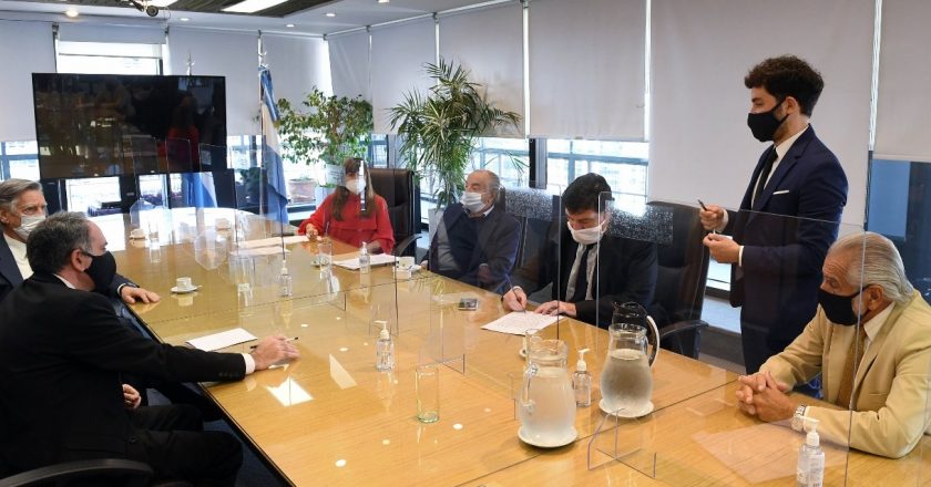 Se prorrogó hasta fin de año el convenio para suspender empleados de Comercio con el 75% del salario