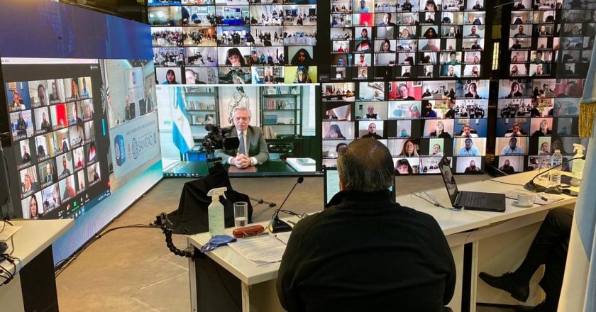 Trabajo habilita la realización de asambleas y congresos a distancia