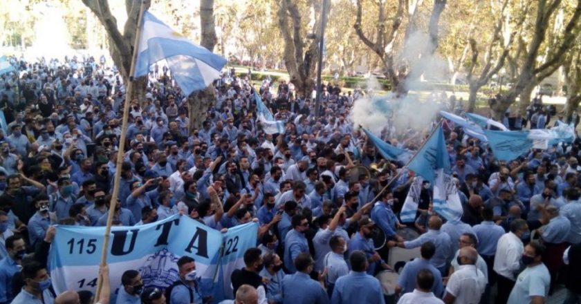 Con el interior al borde del estallido, la UTA vuelve a discutir salarios