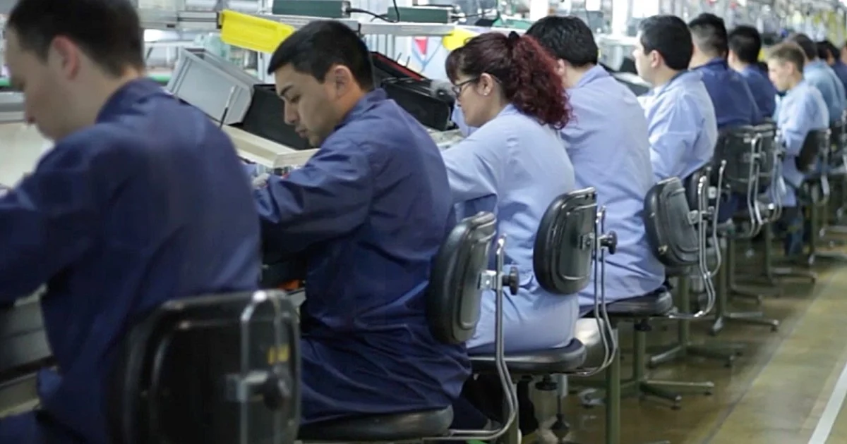 Mirgor se quedó con los activos locales de Brightstar y despeja los rumores de despidos masivos