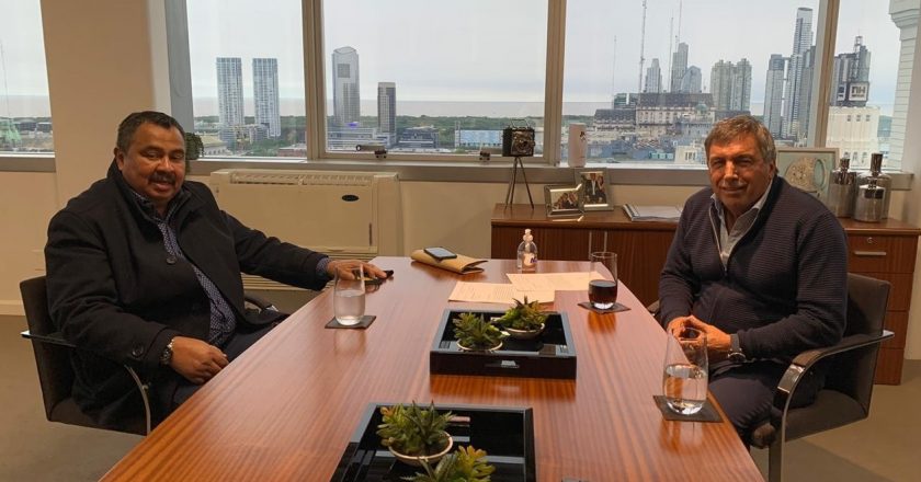 Conductores de Taxis le pidieron al Enacom que impida el funcionamiento de las aplicaciones que precarizan 150 mil trabajadores