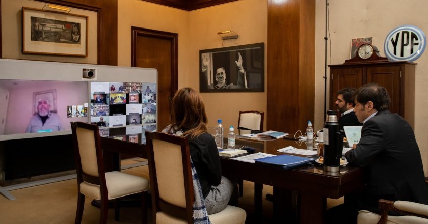 Kicillof articula con los gremios una red de capacitación laboral con perspectiva de género