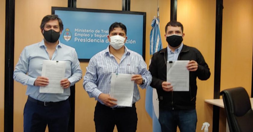 Petroleros de Santa Cruz firmaron su propio Convenio Colectivo de Trabajo