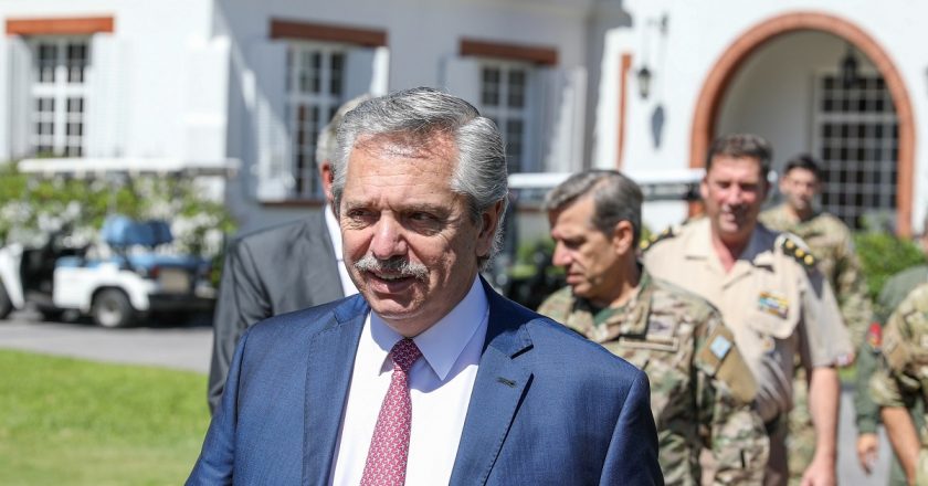 #AHORA El Gobierno oficializa aumentos salariales para las fuerzas armadas