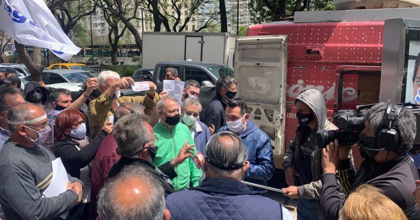 Sola le cerró la puerta a un revisor de cuentas y recrudece el conflicto en el Sindicato del Seguro